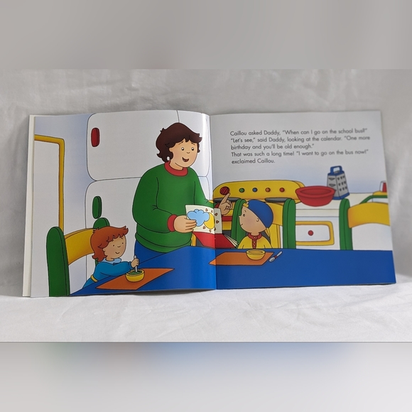 Caillou The School Bus NEW Kids Softcover Book - Picture 4 of 6